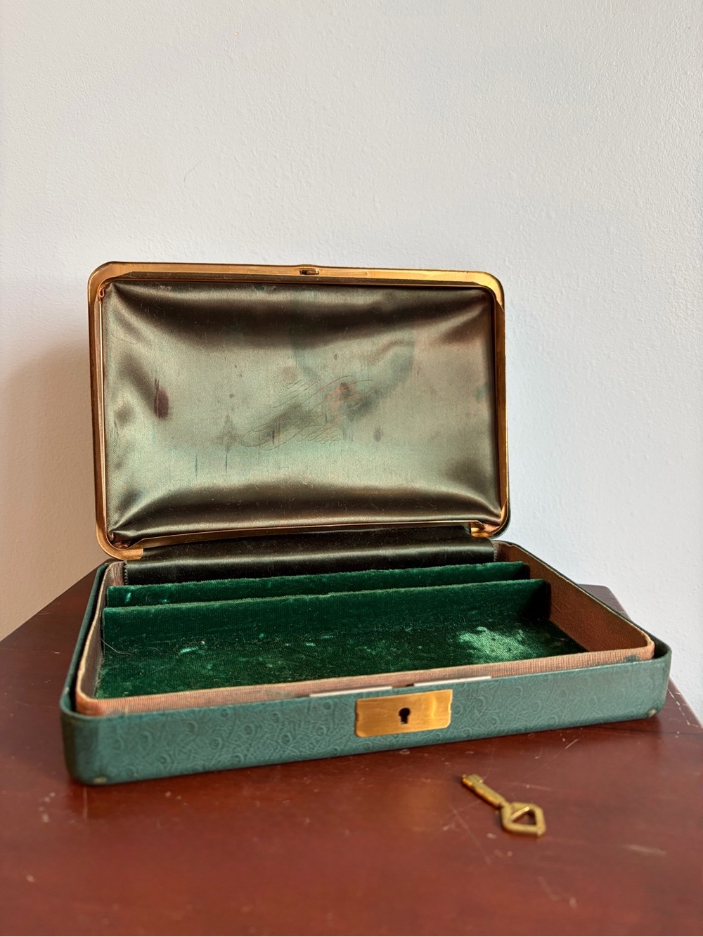 Vintage Farrington Green Velvet Jewelry Organizer Box with Gold Trim - 1950s